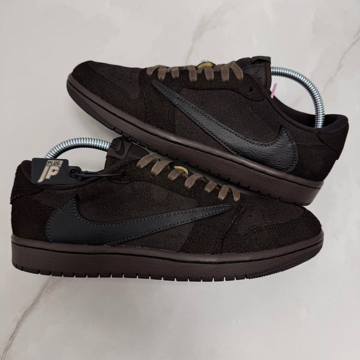 Jordan 1 Low Travis Scott Velvet 7UK
