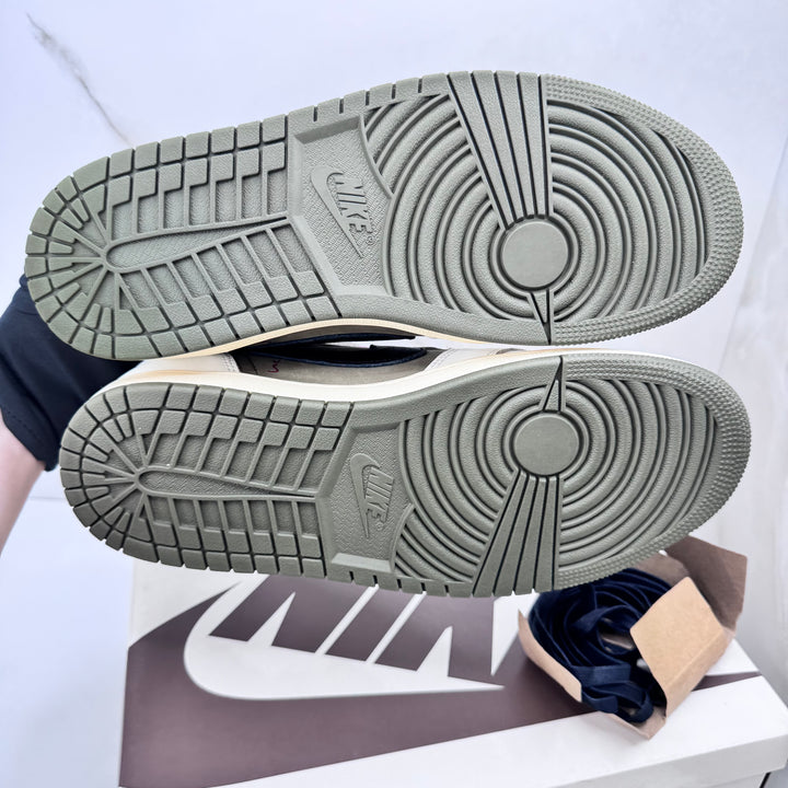 Jordan 1 Low Travis Scott Medium Olive 7.5UK