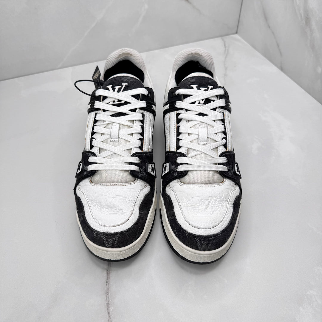 Louis Vuitton Trainers Black/White LV8