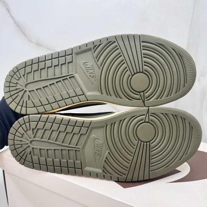 Jordan 1 Low Travis Scott Medium Olive 8UK