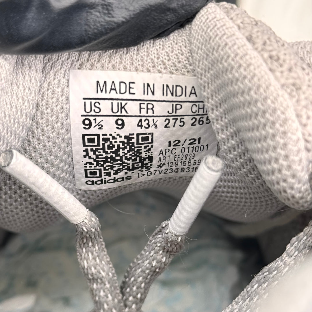 Yeezy 700 Static 9UK