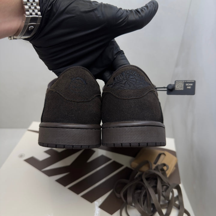 Jordan 1 Low Travis Scott Velvet 9UK