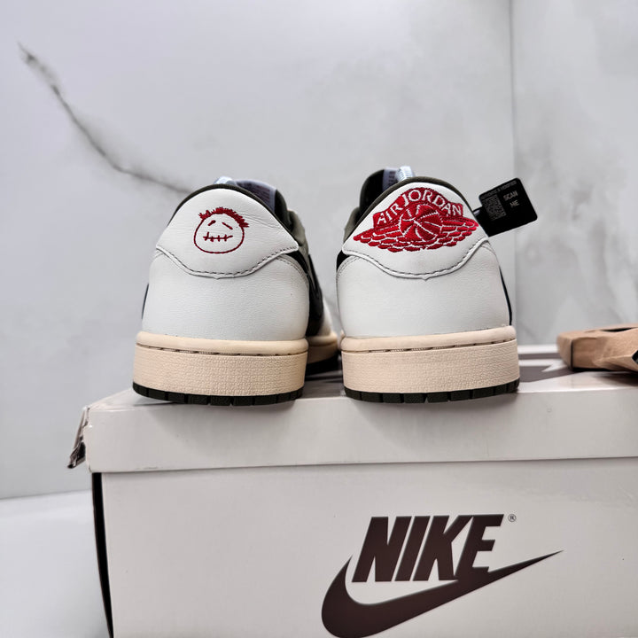 Jordan 1 Low Travis Scott Medium Olive 7.5UK