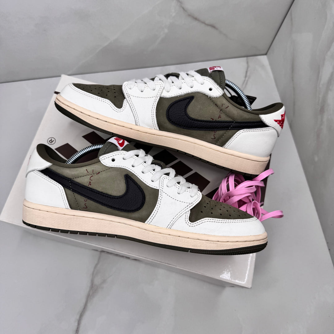 Jordan 1 Low Travis Scott Medium Olive 8.5UK