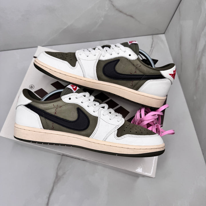 Jordan 1 Low Travis Scott Medium Olive 8.5UK