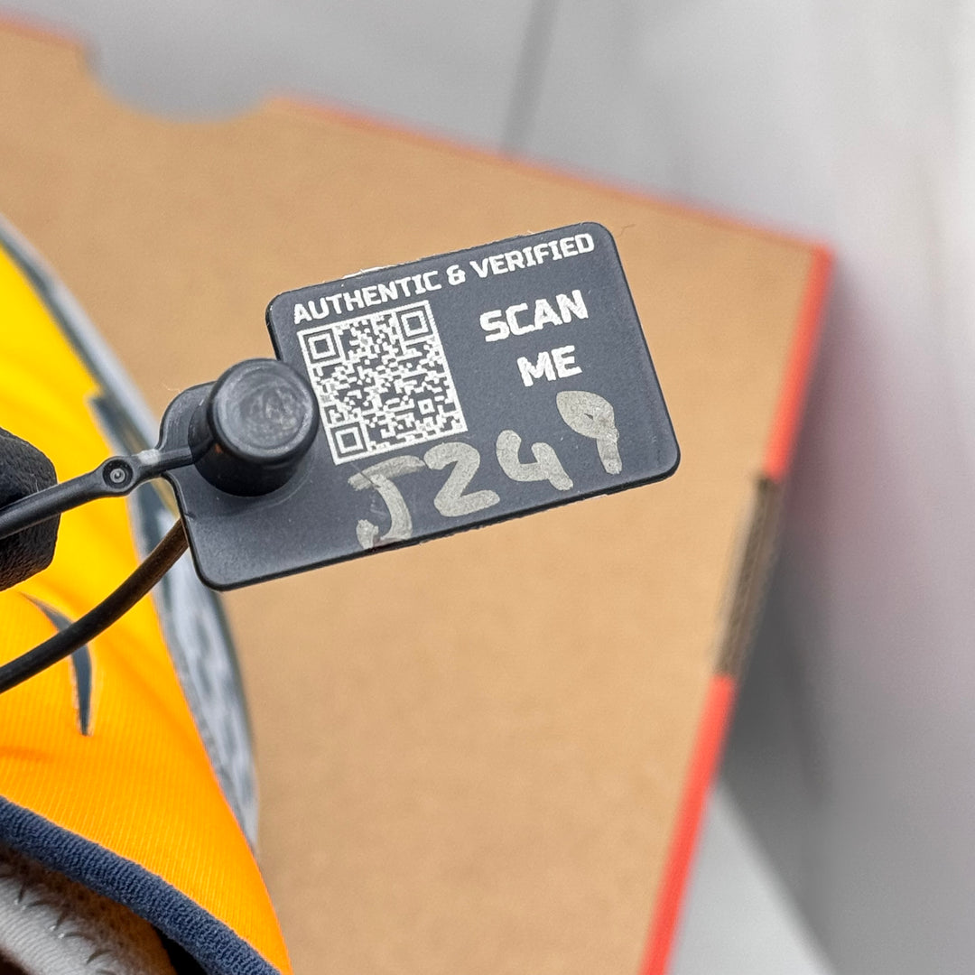 Nike Air Max Sunder Canyon 7.5UK