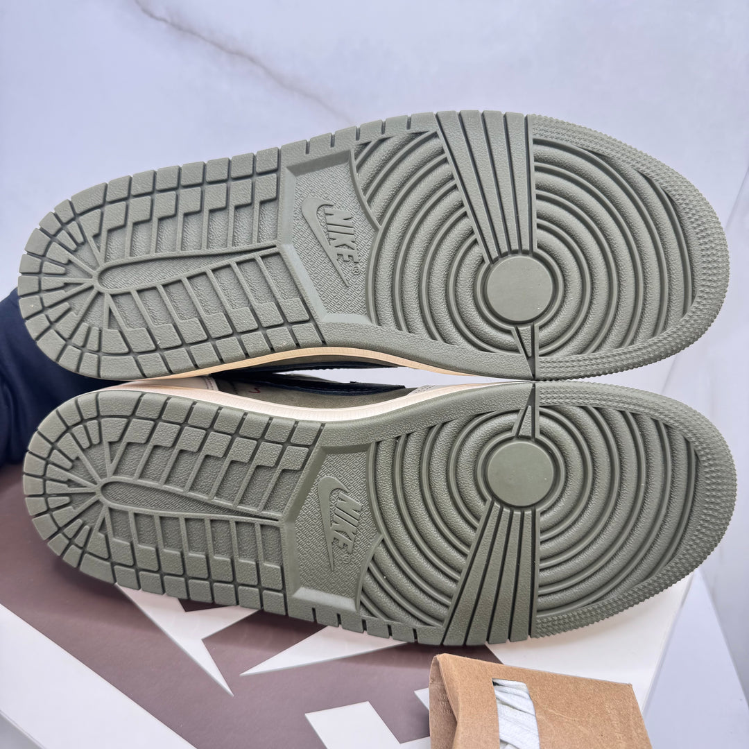 Jordan 1 Low Travis Scott Medium Olive 7.5UK