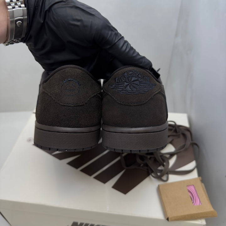 Jordan 1 Low Travis Scott Velvet 9.5UK