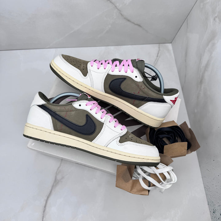 Jordan 1 Low Travis Scott Medium Olive 7.5UK