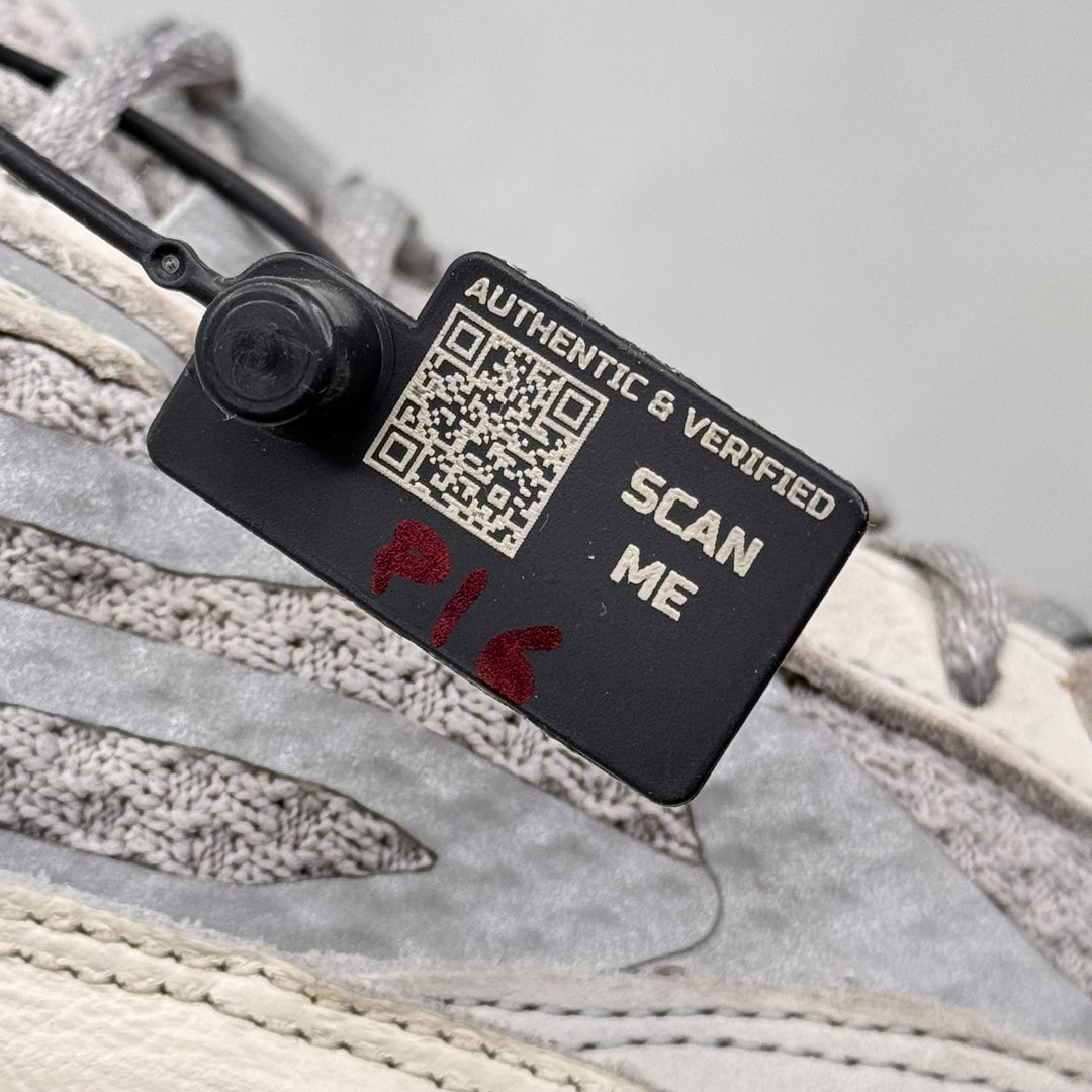 Yeezy 700 Static 9UK