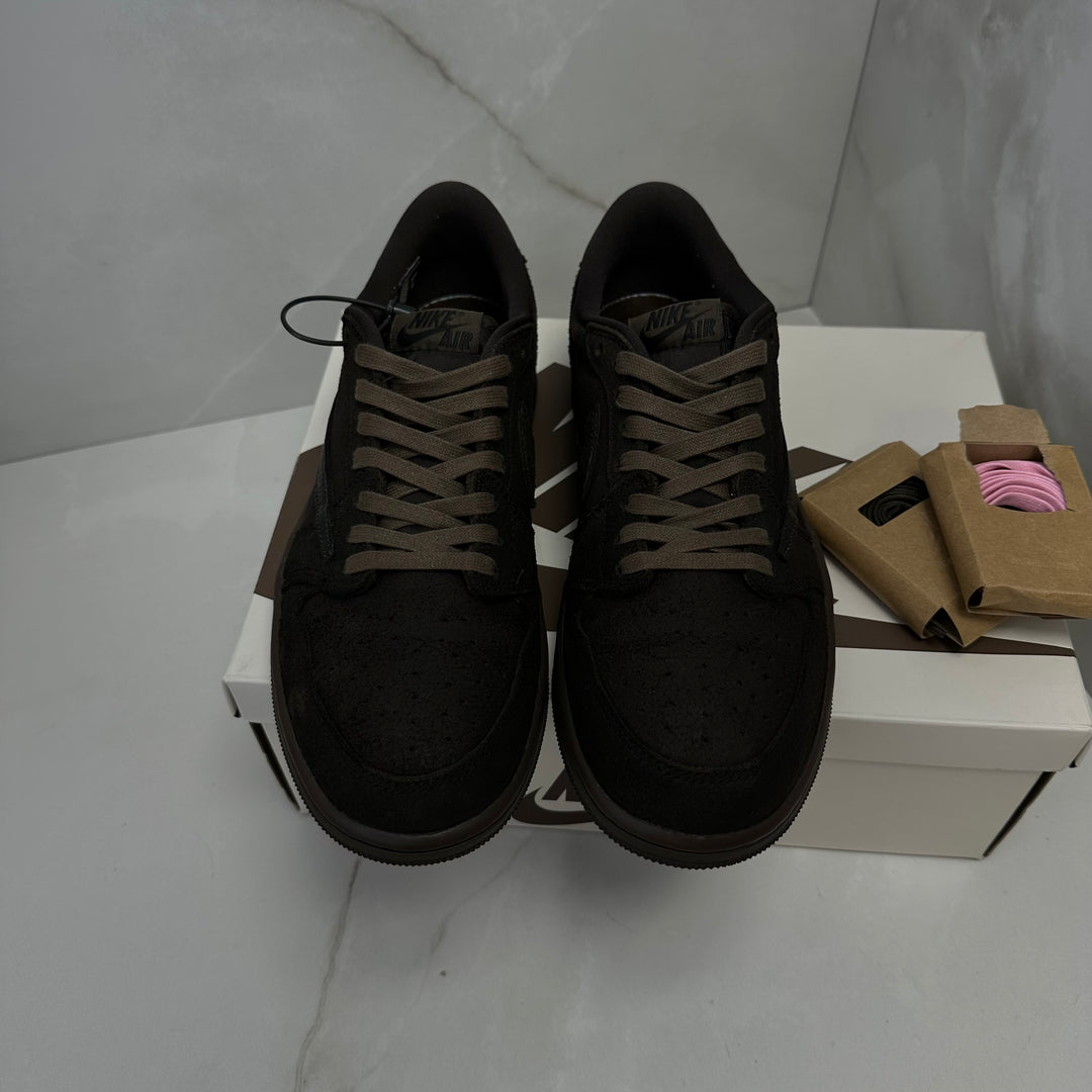 Jordan 1 Low Travis Scott Velvet 7.5UK