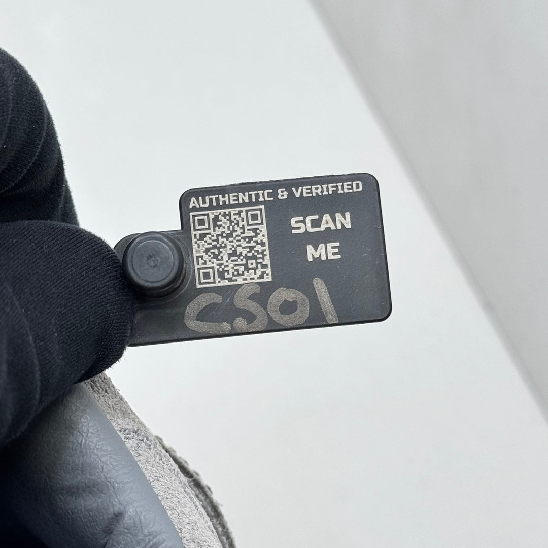 Jordan 4 KAWS Grey 7.5UK