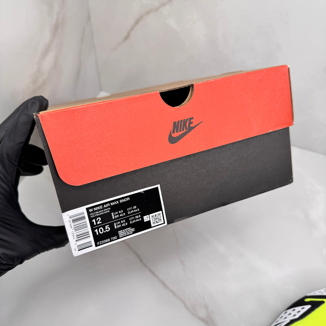 Nike Air Max Sunder Volt 9.5UK