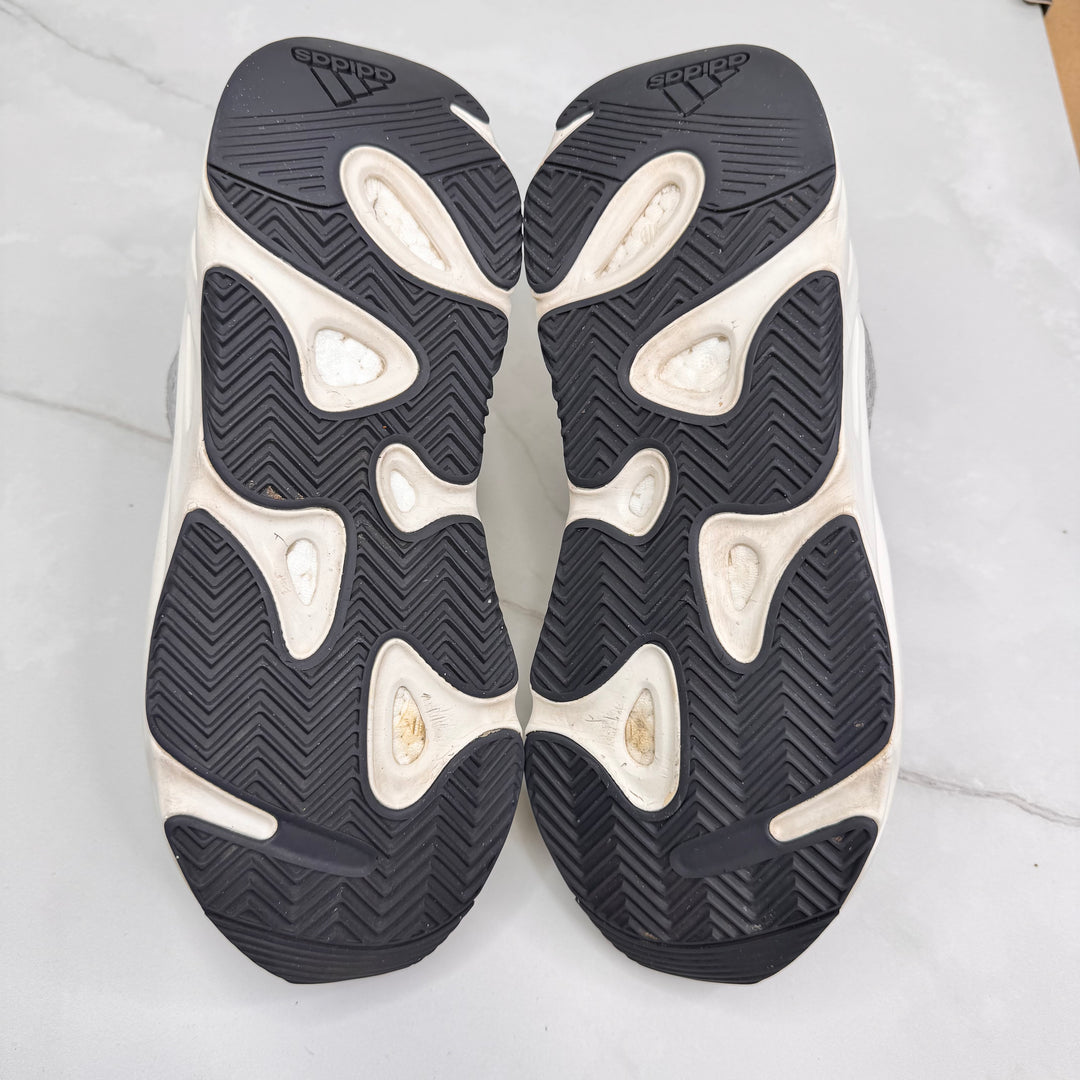 Yeezy 700 Static 9UK