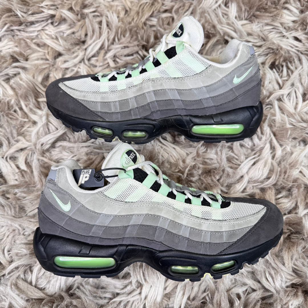 Nike air max 95 fresh mint 8.5UK