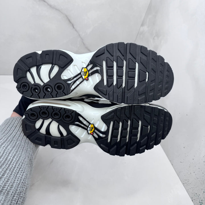 Nike Air Max Plus TN Panda 7.5UK