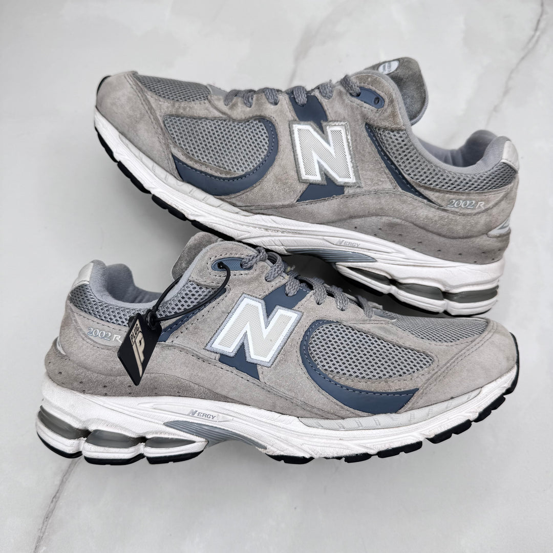 New Balance 2002R (Right foot 7UK) (Left foot 9.5UK)