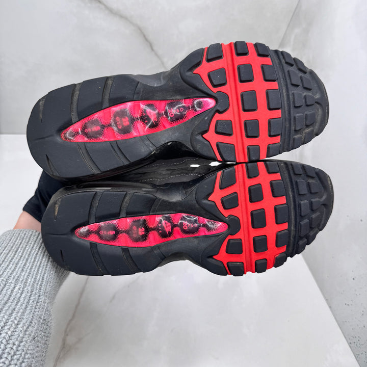 Nike Air Max 95 Solar Red 7UK