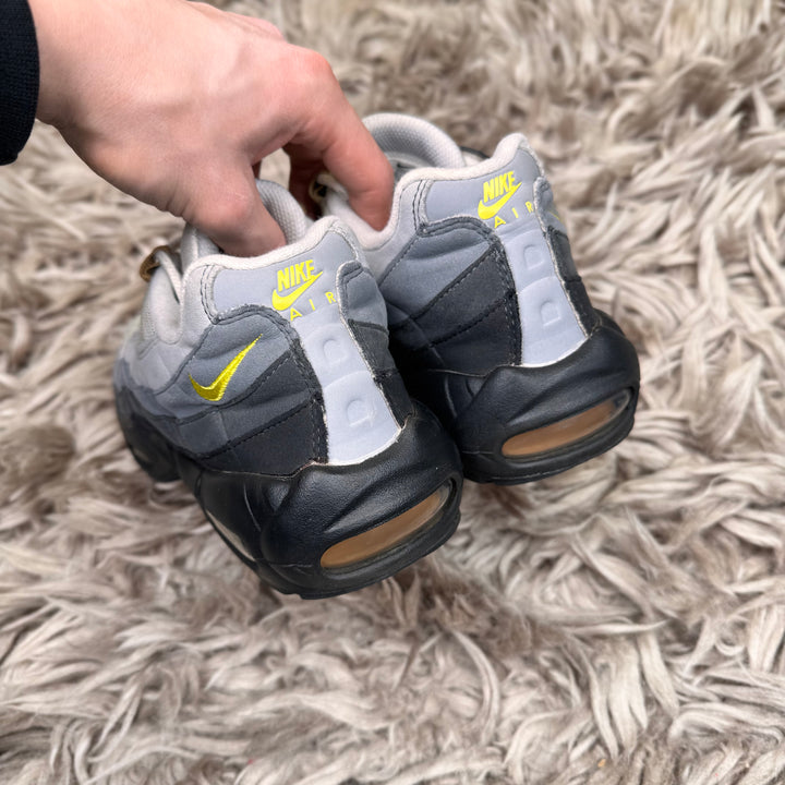 Nike air max 95 yellow strike 7.5UK