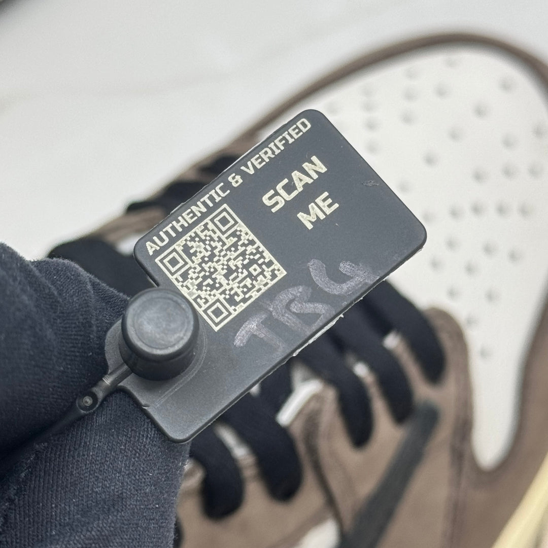 Jordan 1 High Travis Scott OG Mocha 9UK