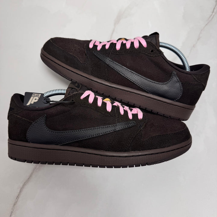 Jordan 1 Low Travis Scott Velvet 8.5UK