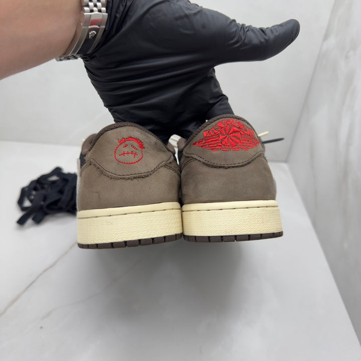 Jordan 1 Low Travis Scott 1.0 OG Mocha 8.5UK