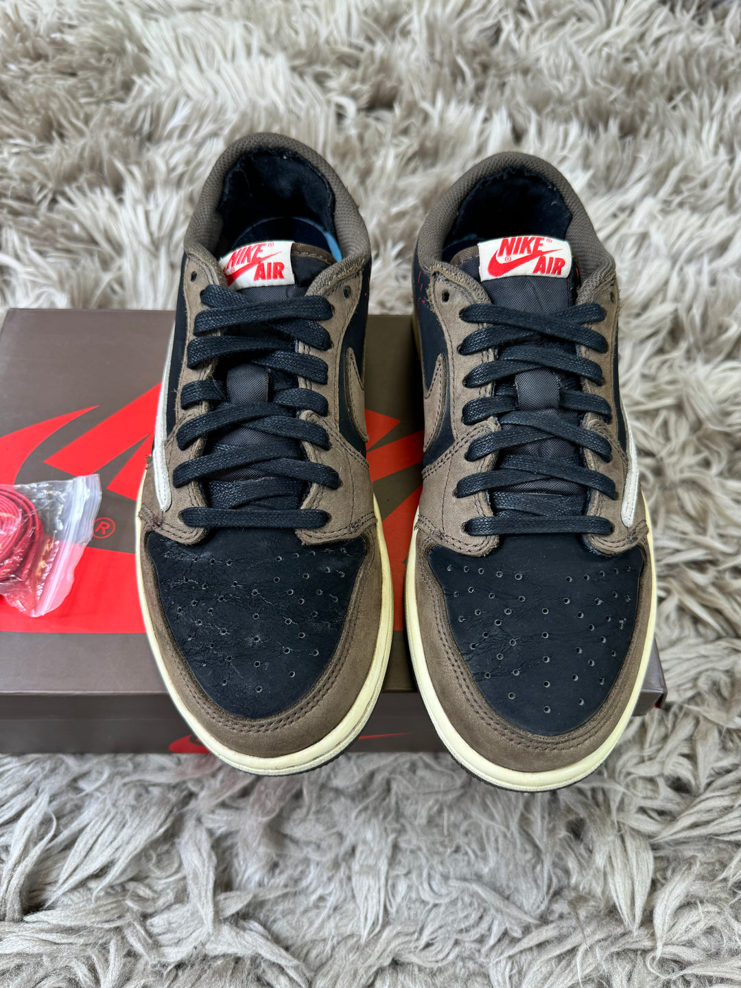 Jordan 1 low Travis Scott mocha 7UK
