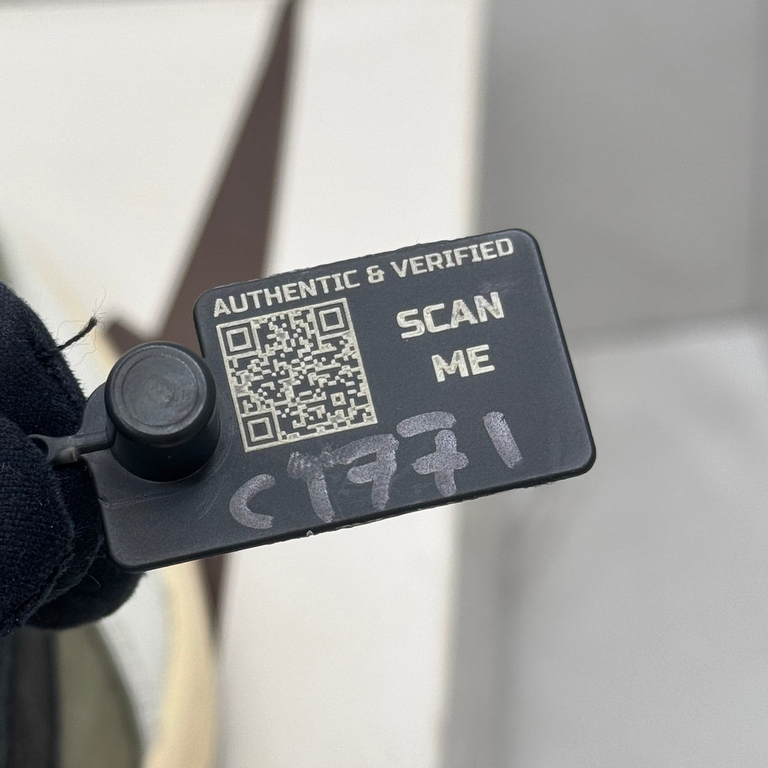 Jordan 1 Low Travis Scott Medium Olive 8.5UK