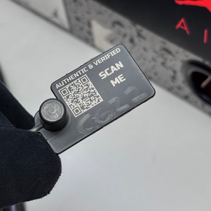 Jordan 4 Raptors 8.5UK