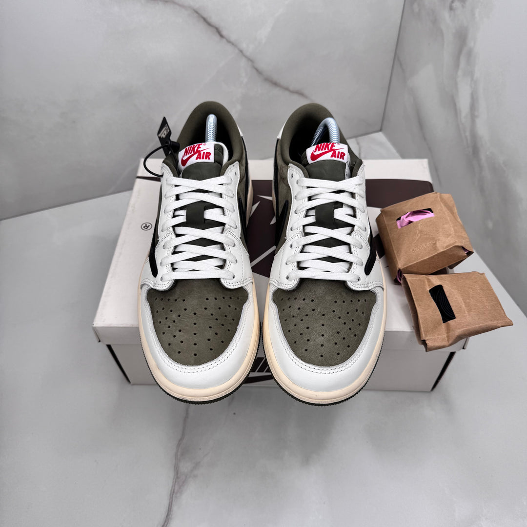 Jordan 1 Low Travis Scott Medium Olive 7.5UK