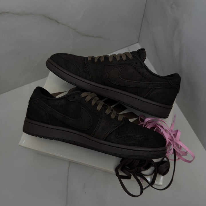 Jordan 1 Low Travis Scott Velvet 8UK