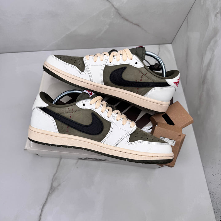 Jordan 1 Low Travis Scott Medium Olive 7.5UK