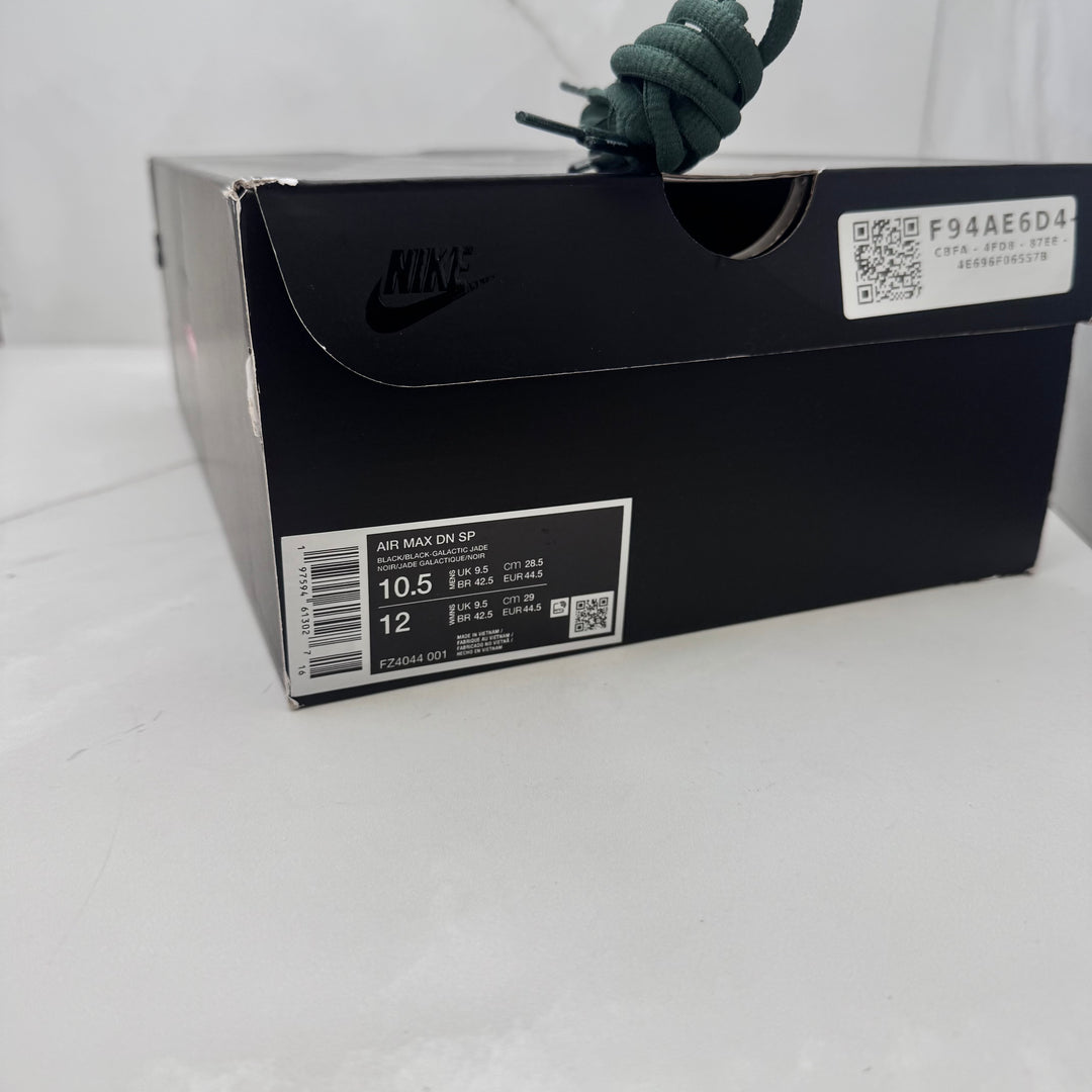 Nike DN Supreme Black 9.5UK