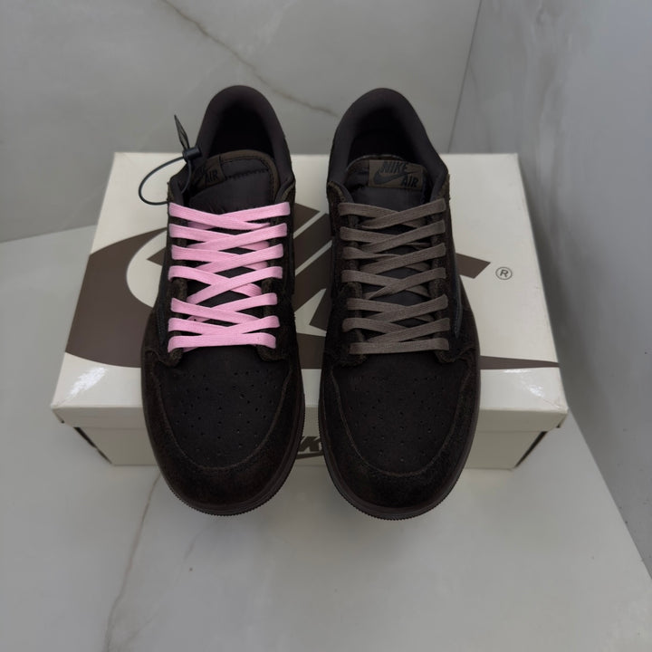 Jordan 1 Low Travis Scott Velvet 9.5UK