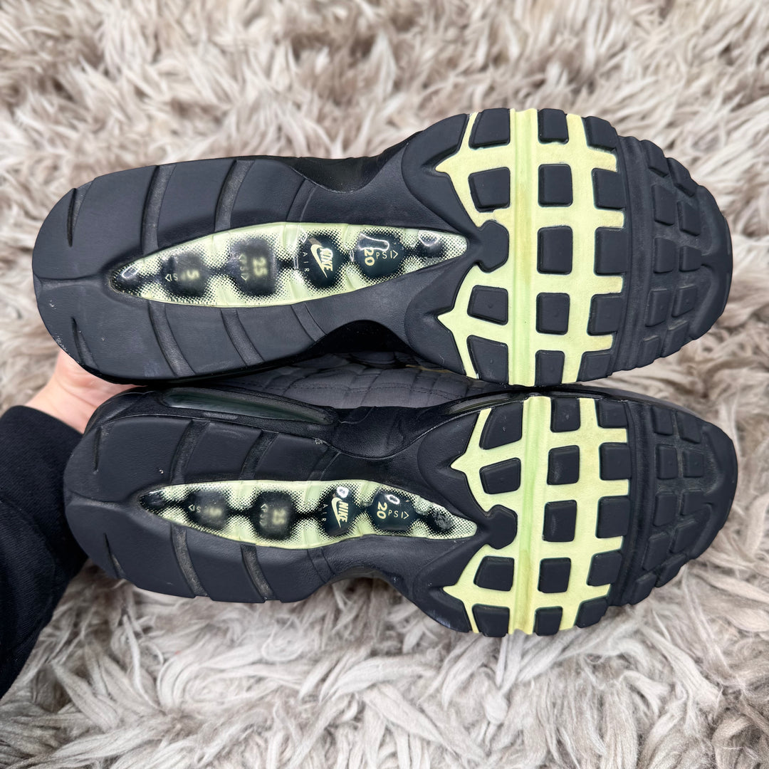 Nike air max 95 fresh mint 7.5UK