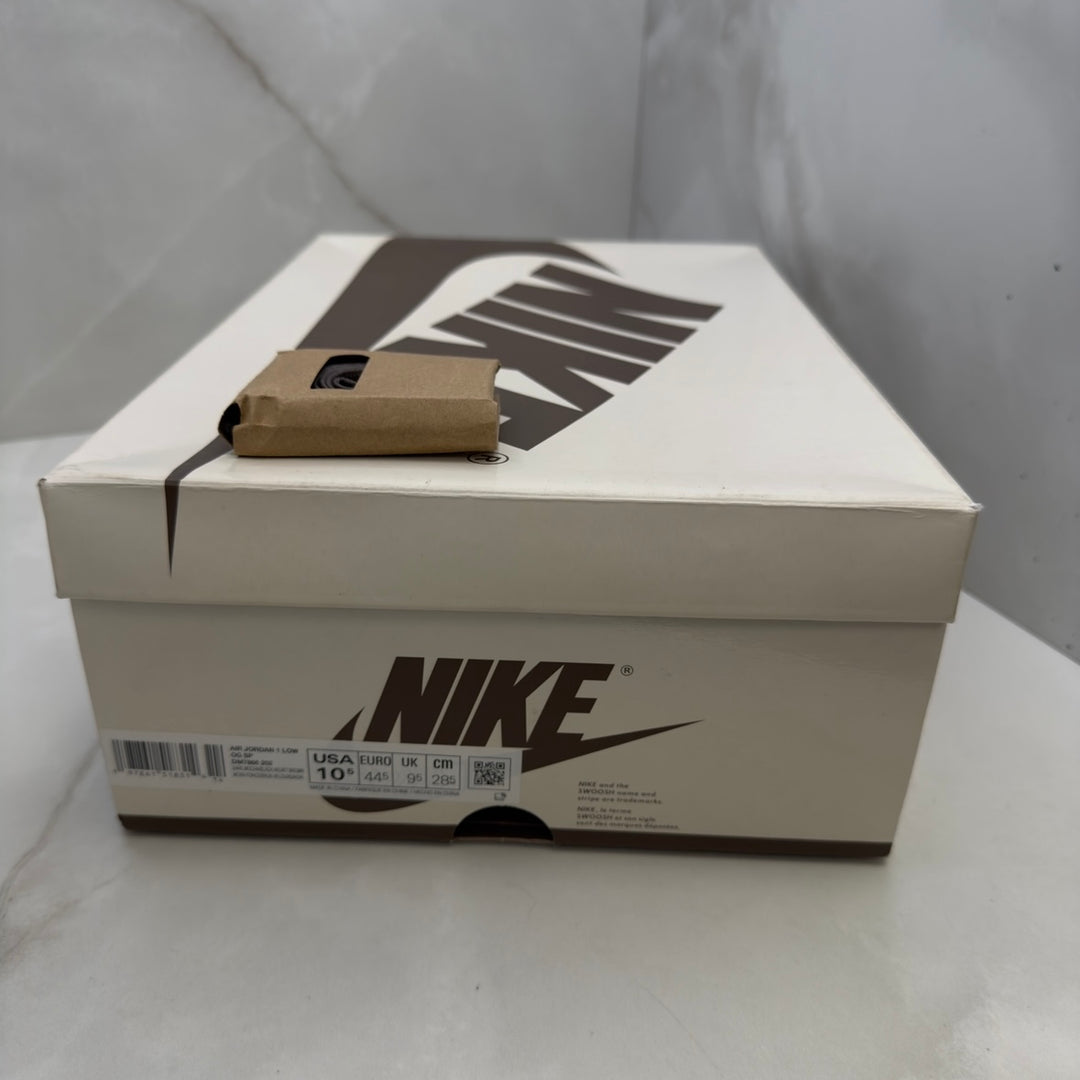 Jordan 1 Low Travis Scott Velvet 9.5UK