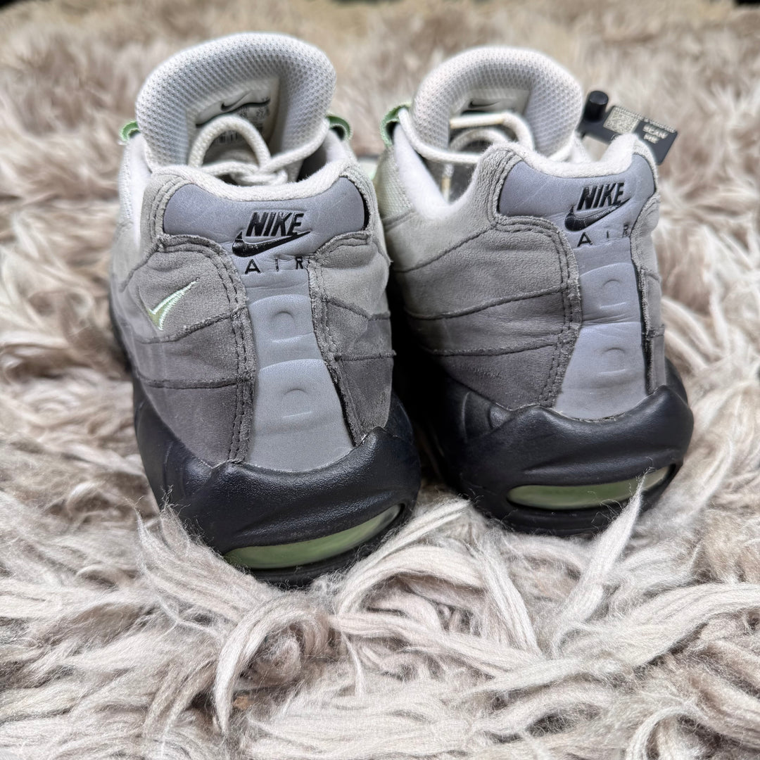 Nike air max 95 fresh mint 8.5UK