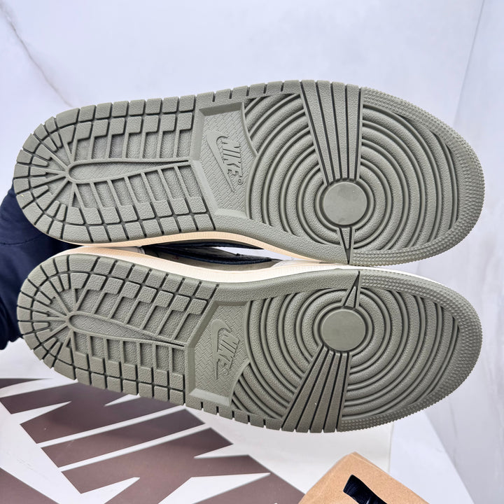 Jordan 1 Low Travis Scott Medium Olive 6UK