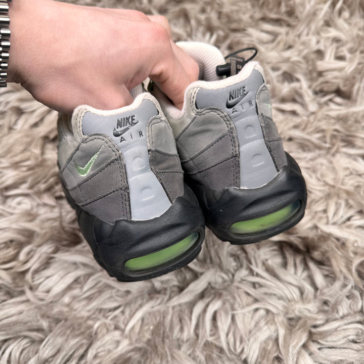 Nike air max 95 fresh mint 5.5UK