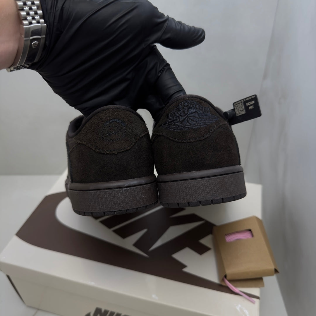 Jordan 1 Low Travis Scott Velvet 8UK