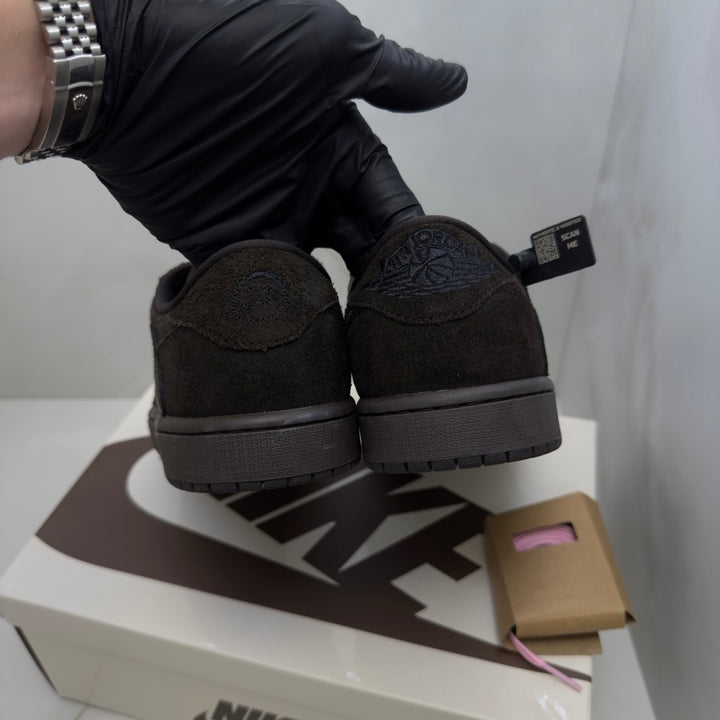 Jordan 1 Low Travis Scott Velvet 8UK