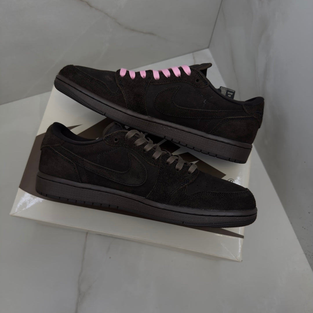 Jordan 1 Low Travis Scott Velvet 9.5UK