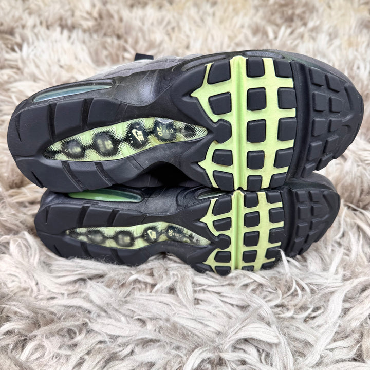 Nike air max 95 fresh mint 8.5UK