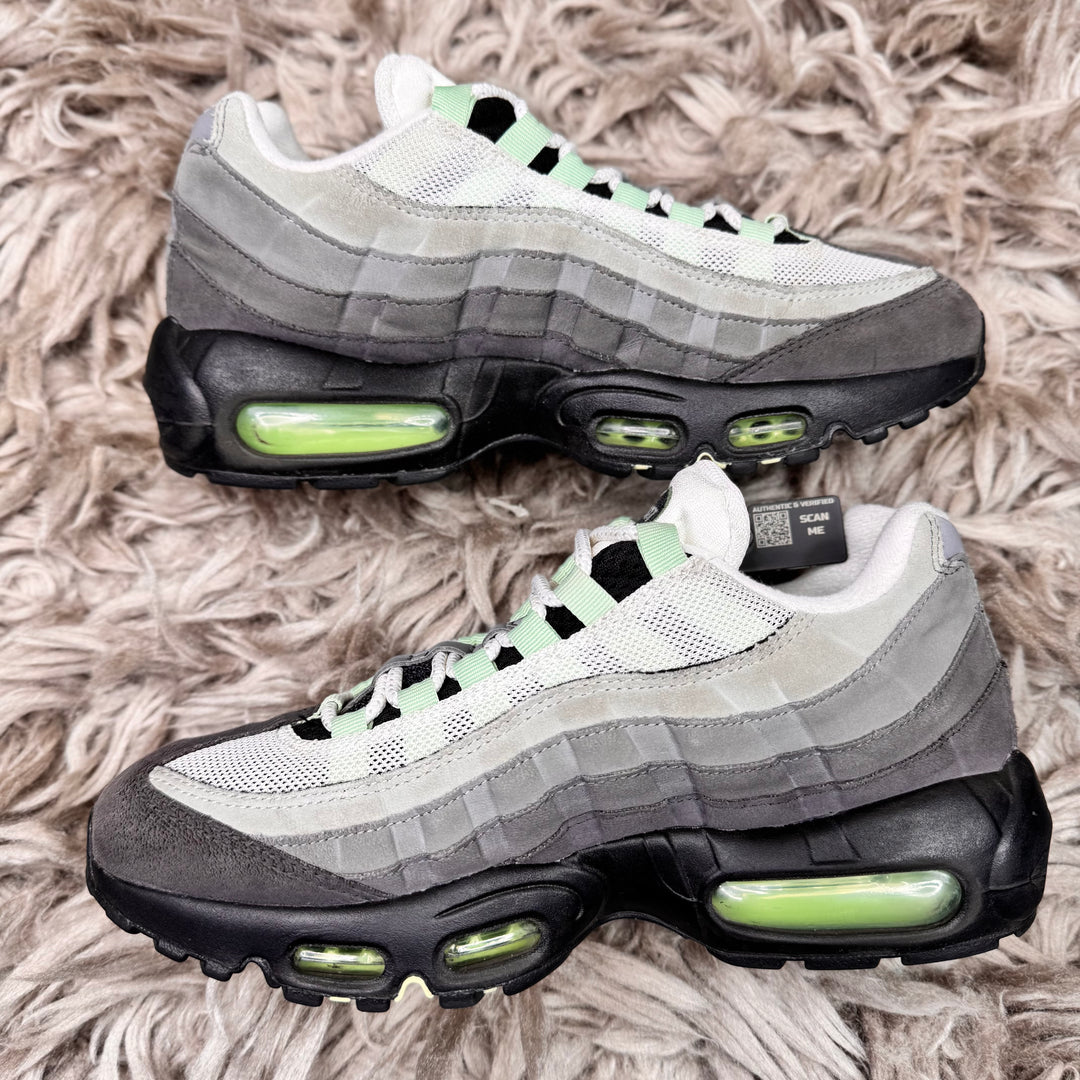 Nike air max 95 fresh mint 5.5UK