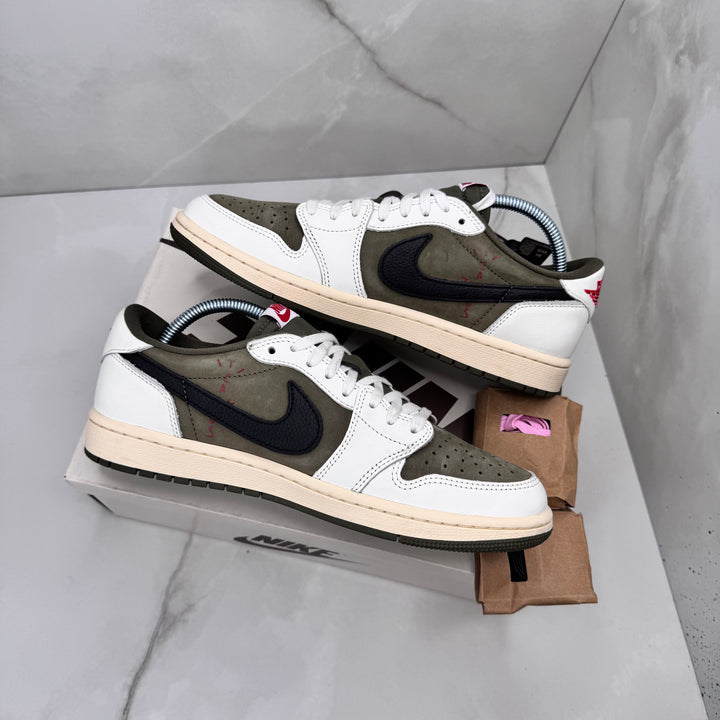 Jordan 1 Low Travis Scott Medium Olive 7.5UK