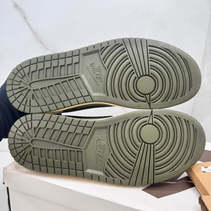 Jordan 1 Low Travis Scott Medium Olive 8.5UK