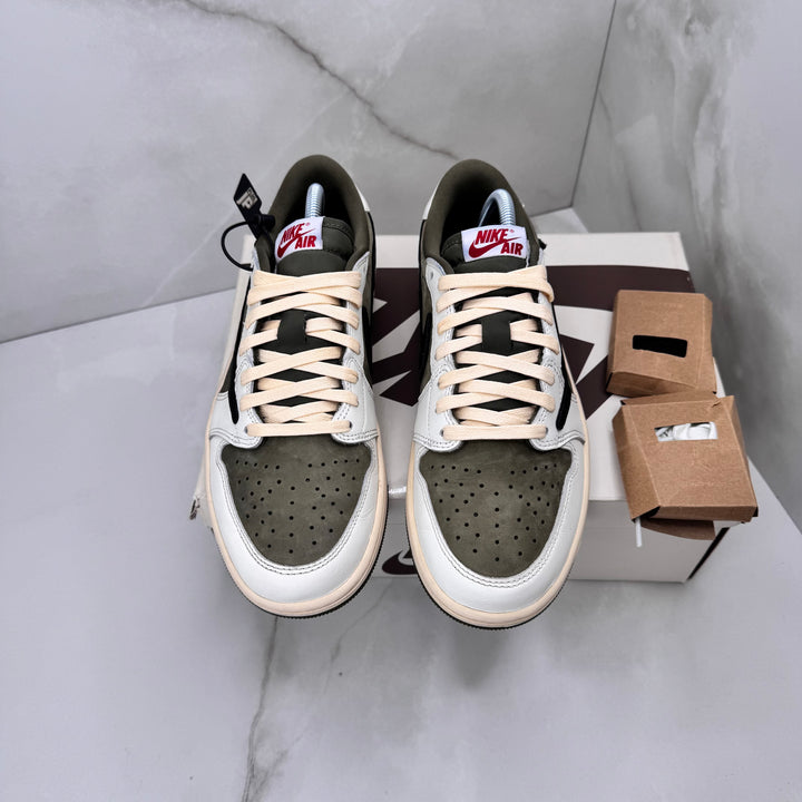 Jordan 1 Low Travis Scott Medium Olive 7.5UK