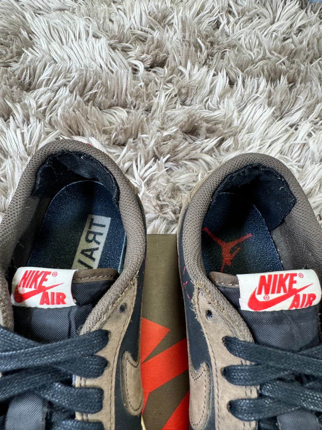 Jordan 1 low Travis Scott mocha 7UK