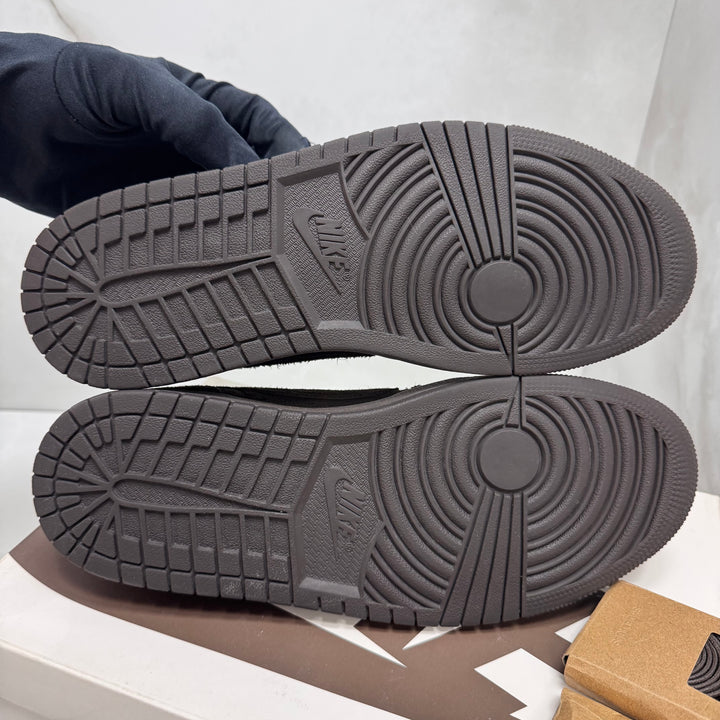 Jordan 1 Low Travis Scott Velvet 8UK