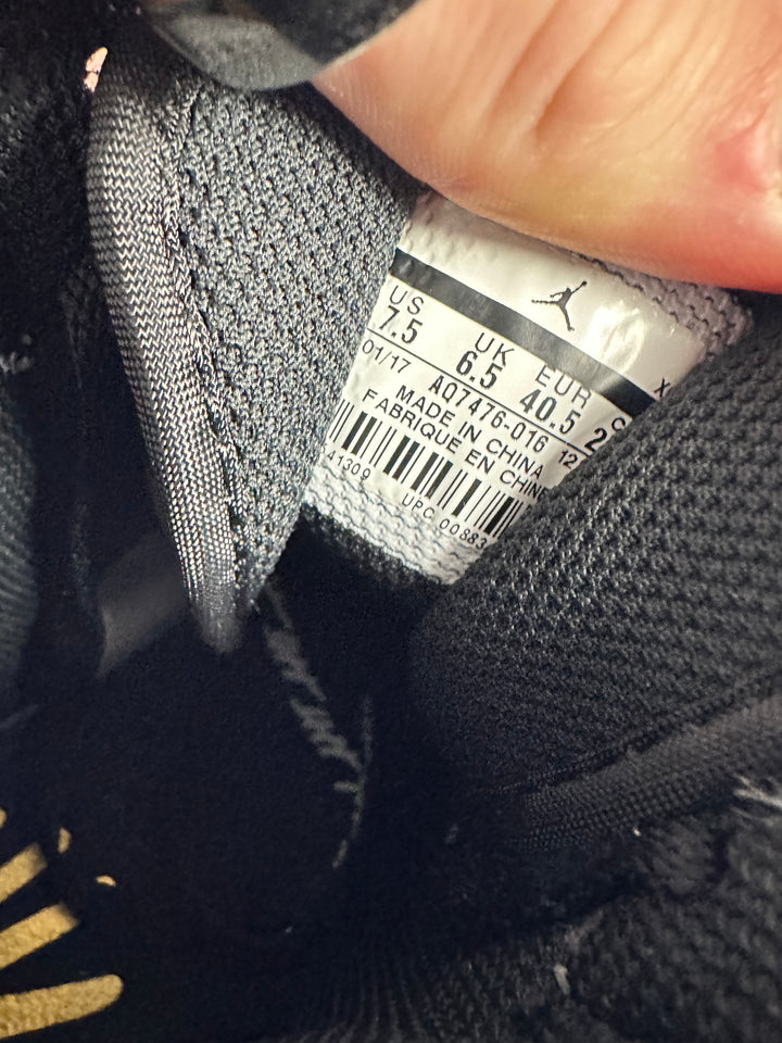 Jordan 1 High Pass the torch 6.5UK